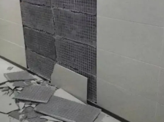 天等瓷砖空鼓维修公司分享下天等墙砖松动维修的知识